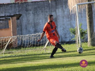 
<a style='margin-left: 5px;' class='btn btn-xs btn-social btn-facebook' href='https://www.facebook.com/sharer/sharer.php?u=https://www.boladovale.com.br/imgs/800-800-90/conteudo/fotos/1544/img9750.jpg' rel='popup' data-width='500' data-height='400'><i class='fa fa-facebook'></i>Compartilhar <span class='hidden-xs'>no Facebook</span>
</a> 
<a class='btn btn-default btn-xs' target='_blank' href='imgs/800-800-90/conteudo/fotos/1544/img9750.jpg'>
<span class='glyphicon glyphicon-cloud-download'></span> Salvar
</a> 
<span></span>