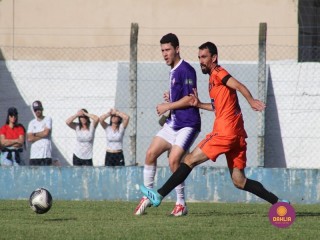 
<a style='margin-left: 5px;' class='btn btn-xs btn-social btn-facebook' href='https://www.facebook.com/sharer/sharer.php?u=https://www.boladovale.com.br/imgs/800-800-90/conteudo/fotos/1544/img9759.jpg' rel='popup' data-width='500' data-height='400'><i class='fa fa-facebook'></i>Compartilhar <span class='hidden-xs'>no Facebook</span>
</a> 
<a class='btn btn-default btn-xs' target='_blank' href='imgs/800-800-90/conteudo/fotos/1544/img9759.jpg'>
<span class='glyphicon glyphicon-cloud-download'></span> Salvar
</a> 
<span></span>