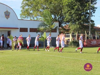 
<a style='margin-left: 5px;' class='btn btn-xs btn-social btn-facebook' href='https://www.facebook.com/sharer/sharer.php?u=https://www.boladovale.com.br/imgs/800-800-90/conteudo/fotos/1545/img7331.jpg' rel='popup' data-width='500' data-height='400'><i class='fa fa-facebook'></i>Compartilhar <span class='hidden-xs'>no Facebook</span>
</a> 
<a class='btn btn-default btn-xs' target='_blank' href='imgs/800-800-90/conteudo/fotos/1545/img7331.jpg'>
<span class='glyphicon glyphicon-cloud-download'></span> Salvar
</a> 
<span></span>