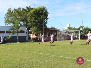 
<a style='margin-left: 5px;' class='btn btn-xs btn-social btn-facebook' href='https://www.facebook.com/sharer/sharer.php?u=https://www.boladovale.com.br/imgs/800-800-90/conteudo/fotos/1545/img7335.jpg' rel='popup' data-width='500' data-height='400'><i class='fa fa-facebook'></i>Compartilhar <span class='hidden-xs'>no Facebook</span>
</a> 
<a class='btn btn-default btn-xs' target='_blank' href='imgs/800-800-90/conteudo/fotos/1545/img7335.jpg'>
<span class='glyphicon glyphicon-cloud-download'></span> Salvar
</a> 
<span></span>