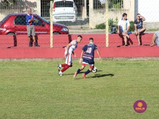 
<a style='margin-left: 5px;' class='btn btn-xs btn-social btn-facebook' href='https://www.facebook.com/sharer/sharer.php?u=https://www.boladovale.com.br/imgs/800-800-90/conteudo/fotos/1545/img7347.jpg' rel='popup' data-width='500' data-height='400'><i class='fa fa-facebook'></i>Compartilhar <span class='hidden-xs'>no Facebook</span>
</a> 
<a class='btn btn-default btn-xs' target='_blank' href='imgs/800-800-90/conteudo/fotos/1545/img7347.jpg'>
<span class='glyphicon glyphicon-cloud-download'></span> Salvar
</a> 
<span></span>