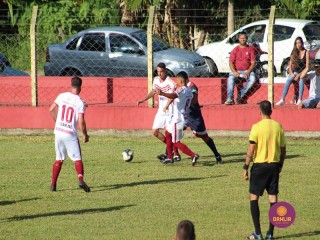 
<a style='margin-left: 5px;' class='btn btn-xs btn-social btn-facebook' href='https://www.facebook.com/sharer/sharer.php?u=https://www.boladovale.com.br/imgs/800-800-90/conteudo/fotos/1545/img7358.jpg' rel='popup' data-width='500' data-height='400'><i class='fa fa-facebook'></i>Compartilhar <span class='hidden-xs'>no Facebook</span>
</a> 
<a class='btn btn-default btn-xs' target='_blank' href='imgs/800-800-90/conteudo/fotos/1545/img7358.jpg'>
<span class='glyphicon glyphicon-cloud-download'></span> Salvar
</a> 
<span></span>
