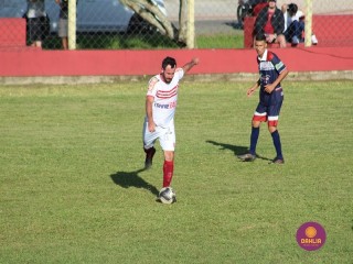 
<a style='margin-left: 5px;' class='btn btn-xs btn-social btn-facebook' href='https://www.facebook.com/sharer/sharer.php?u=https://www.boladovale.com.br/imgs/800-800-90/conteudo/fotos/1545/img7397.jpg' rel='popup' data-width='500' data-height='400'><i class='fa fa-facebook'></i>Compartilhar <span class='hidden-xs'>no Facebook</span>
</a> 
<a class='btn btn-default btn-xs' target='_blank' href='imgs/800-800-90/conteudo/fotos/1545/img7397.jpg'>
<span class='glyphicon glyphicon-cloud-download'></span> Salvar
</a> 
<span></span>