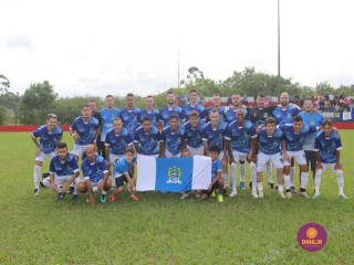 
<a style='margin-left: 5px;' class='btn btn-xs btn-social btn-facebook' href='https://www.facebook.com/sharer/sharer.php?u=https://www.boladovale.com.br/imgs/800-800-90/conteudo/fotos/1546/301.jpg' rel='popup' data-width='500' data-height='400'><i class='fa fa-facebook'></i>Compartilhar <span class='hidden-xs'>no Facebook</span>
</a> 
<a class='btn btn-default btn-xs' target='_blank' href='imgs/800-800-90/conteudo/fotos/1546/301.jpg'>
<span class='glyphicon glyphicon-cloud-download'></span> Salvar
</a> 
<span></span>