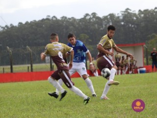 
<a style='margin-left: 5px;' class='btn btn-xs btn-social btn-facebook' href='https://www.facebook.com/sharer/sharer.php?u=https://www.boladovale.com.br/imgs/800-800-90/conteudo/fotos/1546/314.jpg' rel='popup' data-width='500' data-height='400'><i class='fa fa-facebook'></i>Compartilhar <span class='hidden-xs'>no Facebook</span>
</a> 
<a class='btn btn-default btn-xs' target='_blank' href='imgs/800-800-90/conteudo/fotos/1546/314.jpg'>
<span class='glyphicon glyphicon-cloud-download'></span> Salvar
</a> 
<span></span>
