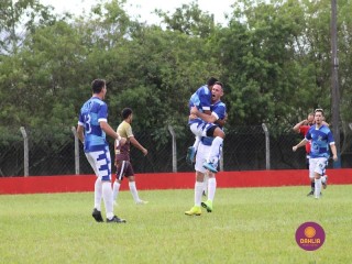 
<a style='margin-left: 5px;' class='btn btn-xs btn-social btn-facebook' href='https://www.facebook.com/sharer/sharer.php?u=https://www.boladovale.com.br/imgs/800-800-90/conteudo/fotos/1546/340.jpg' rel='popup' data-width='500' data-height='400'><i class='fa fa-facebook'></i>Compartilhar <span class='hidden-xs'>no Facebook</span>
</a> 
<a class='btn btn-default btn-xs' target='_blank' href='imgs/800-800-90/conteudo/fotos/1546/340.jpg'>
<span class='glyphicon glyphicon-cloud-download'></span> Salvar
</a> 
<span></span>