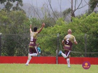 
<a style='margin-left: 5px;' class='btn btn-xs btn-social btn-facebook' href='https://www.facebook.com/sharer/sharer.php?u=https://www.boladovale.com.br/imgs/800-800-90/conteudo/fotos/1546/384.jpg' rel='popup' data-width='500' data-height='400'><i class='fa fa-facebook'></i>Compartilhar <span class='hidden-xs'>no Facebook</span>
</a> 
<a class='btn btn-default btn-xs' target='_blank' href='imgs/800-800-90/conteudo/fotos/1546/384.jpg'>
<span class='glyphicon glyphicon-cloud-download'></span> Salvar
</a> 
<span></span>