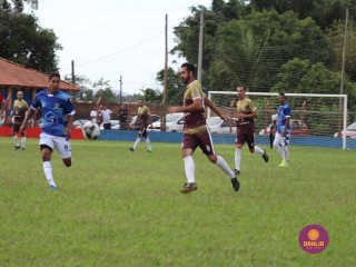 
<a style='margin-left: 5px;' class='btn btn-xs btn-social btn-facebook' href='https://www.facebook.com/sharer/sharer.php?u=https://www.boladovale.com.br/imgs/800-800-90/conteudo/fotos/1546/422.jpg' rel='popup' data-width='500' data-height='400'><i class='fa fa-facebook'></i>Compartilhar <span class='hidden-xs'>no Facebook</span>
</a> 
<a class='btn btn-default btn-xs' target='_blank' href='imgs/800-800-90/conteudo/fotos/1546/422.jpg'>
<span class='glyphicon glyphicon-cloud-download'></span> Salvar
</a> 
<span></span>