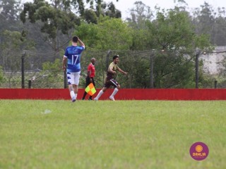 
<a style='margin-left: 5px;' class='btn btn-xs btn-social btn-facebook' href='https://www.facebook.com/sharer/sharer.php?u=https://www.boladovale.com.br/imgs/800-800-90/conteudo/fotos/1546/424.jpg' rel='popup' data-width='500' data-height='400'><i class='fa fa-facebook'></i>Compartilhar <span class='hidden-xs'>no Facebook</span>
</a> 
<a class='btn btn-default btn-xs' target='_blank' href='imgs/800-800-90/conteudo/fotos/1546/424.jpg'>
<span class='glyphicon glyphicon-cloud-download'></span> Salvar
</a> 
<span></span>