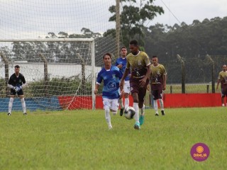 
<a style='margin-left: 5px;' class='btn btn-xs btn-social btn-facebook' href='https://www.facebook.com/sharer/sharer.php?u=https://www.boladovale.com.br/imgs/800-800-90/conteudo/fotos/1546/447.jpg' rel='popup' data-width='500' data-height='400'><i class='fa fa-facebook'></i>Compartilhar <span class='hidden-xs'>no Facebook</span>
</a> 
<a class='btn btn-default btn-xs' target='_blank' href='imgs/800-800-90/conteudo/fotos/1546/447.jpg'>
<span class='glyphicon glyphicon-cloud-download'></span> Salvar
</a> 
<span></span>