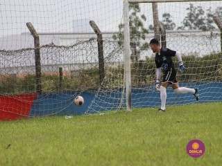 
<a style='margin-left: 5px;' class='btn btn-xs btn-social btn-facebook' href='https://www.facebook.com/sharer/sharer.php?u=https://www.boladovale.com.br/imgs/800-800-90/conteudo/fotos/1546/457.jpg' rel='popup' data-width='500' data-height='400'><i class='fa fa-facebook'></i>Compartilhar <span class='hidden-xs'>no Facebook</span>
</a> 
<a class='btn btn-default btn-xs' target='_blank' href='imgs/800-800-90/conteudo/fotos/1546/457.jpg'>
<span class='glyphicon glyphicon-cloud-download'></span> Salvar
</a> 
<span></span>