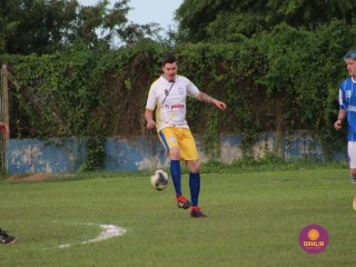 
<a style='margin-left: 5px;' class='btn btn-xs btn-social btn-facebook' href='https://www.facebook.com/sharer/sharer.php?u=https://www.boladovale.com.br/imgs/800-800-90/conteudo/fotos/1547/526.jpg' rel='popup' data-width='500' data-height='400'><i class='fa fa-facebook'></i>Compartilhar <span class='hidden-xs'>no Facebook</span>
</a> 
<a class='btn btn-default btn-xs' target='_blank' href='imgs/800-800-90/conteudo/fotos/1547/526.jpg'>
<span class='glyphicon glyphicon-cloud-download'></span> Salvar
</a> 
<span></span>