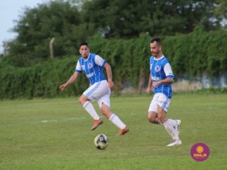 
<a style='margin-left: 5px;' class='btn btn-xs btn-social btn-facebook' href='https://www.facebook.com/sharer/sharer.php?u=https://www.boladovale.com.br/imgs/800-800-90/conteudo/fotos/1547/528.jpg' rel='popup' data-width='500' data-height='400'><i class='fa fa-facebook'></i>Compartilhar <span class='hidden-xs'>no Facebook</span>
</a> 
<a class='btn btn-default btn-xs' target='_blank' href='imgs/800-800-90/conteudo/fotos/1547/528.jpg'>
<span class='glyphicon glyphicon-cloud-download'></span> Salvar
</a> 
<span></span>