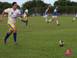 
<a style='margin-left: 5px;' class='btn btn-xs btn-social btn-facebook' href='https://www.facebook.com/sharer/sharer.php?u=https://www.boladovale.com.br/imgs/800-800-90/conteudo/fotos/1547/537.jpg' rel='popup' data-width='500' data-height='400'><i class='fa fa-facebook'></i>Compartilhar <span class='hidden-xs'>no Facebook</span>
</a> 
<a class='btn btn-default btn-xs' target='_blank' href='imgs/800-800-90/conteudo/fotos/1547/537.jpg'>
<span class='glyphicon glyphicon-cloud-download'></span> Salvar
</a> 
<span></span>