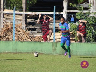 
<a style='margin-left: 5px;' class='btn btn-xs btn-social btn-facebook' href='https://www.facebook.com/sharer/sharer.php?u=https://www.boladovale.com.br/imgs/800-800-90/conteudo/fotos/1548/img7495.jpg' rel='popup' data-width='500' data-height='400'><i class='fa fa-facebook'></i>Compartilhar <span class='hidden-xs'>no Facebook</span>
</a> 
<a class='btn btn-default btn-xs' target='_blank' href='imgs/800-800-90/conteudo/fotos/1548/img7495.jpg'>
<span class='glyphicon glyphicon-cloud-download'></span> Salvar
</a> 
<span></span>