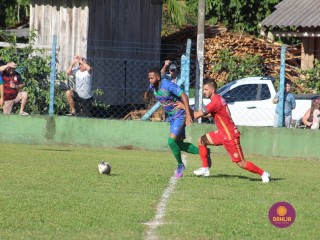 
<a style='margin-left: 5px;' class='btn btn-xs btn-social btn-facebook' href='https://www.facebook.com/sharer/sharer.php?u=https://www.boladovale.com.br/imgs/800-800-90/conteudo/fotos/1548/img7503.jpg' rel='popup' data-width='500' data-height='400'><i class='fa fa-facebook'></i>Compartilhar <span class='hidden-xs'>no Facebook</span>
</a> 
<a class='btn btn-default btn-xs' target='_blank' href='imgs/800-800-90/conteudo/fotos/1548/img7503.jpg'>
<span class='glyphicon glyphicon-cloud-download'></span> Salvar
</a> 
<span></span>