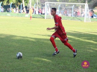 
<a style='margin-left: 5px;' class='btn btn-xs btn-social btn-facebook' href='https://www.facebook.com/sharer/sharer.php?u=https://www.boladovale.com.br/imgs/800-800-90/conteudo/fotos/1548/img7534.jpg' rel='popup' data-width='500' data-height='400'><i class='fa fa-facebook'></i>Compartilhar <span class='hidden-xs'>no Facebook</span>
</a> 
<a class='btn btn-default btn-xs' target='_blank' href='imgs/800-800-90/conteudo/fotos/1548/img7534.jpg'>
<span class='glyphicon glyphicon-cloud-download'></span> Salvar
</a> 
<span></span>