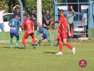 
<a style='margin-left: 5px;' class='btn btn-xs btn-social btn-facebook' href='https://www.facebook.com/sharer/sharer.php?u=https://www.boladovale.com.br/imgs/800-800-90/conteudo/fotos/1548/img7541.jpg' rel='popup' data-width='500' data-height='400'><i class='fa fa-facebook'></i>Compartilhar <span class='hidden-xs'>no Facebook</span>
</a> 
<a class='btn btn-default btn-xs' target='_blank' href='imgs/800-800-90/conteudo/fotos/1548/img7541.jpg'>
<span class='glyphicon glyphicon-cloud-download'></span> Salvar
</a> 
<span></span>