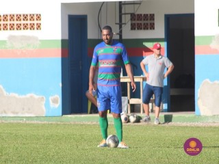 
<a style='margin-left: 5px;' class='btn btn-xs btn-social btn-facebook' href='https://www.facebook.com/sharer/sharer.php?u=https://www.boladovale.com.br/imgs/800-800-90/conteudo/fotos/1548/img7623.jpg' rel='popup' data-width='500' data-height='400'><i class='fa fa-facebook'></i>Compartilhar <span class='hidden-xs'>no Facebook</span>
</a> 
<a class='btn btn-default btn-xs' target='_blank' href='imgs/800-800-90/conteudo/fotos/1548/img7623.jpg'>
<span class='glyphicon glyphicon-cloud-download'></span> Salvar
</a> 
<span></span>