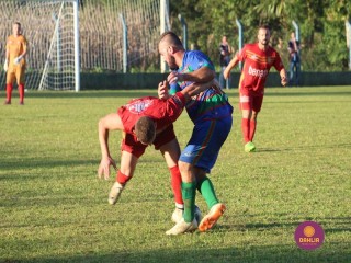 
<a style='margin-left: 5px;' class='btn btn-xs btn-social btn-facebook' href='https://www.facebook.com/sharer/sharer.php?u=https://www.boladovale.com.br/imgs/800-800-90/conteudo/fotos/1548/img7683.jpg' rel='popup' data-width='500' data-height='400'><i class='fa fa-facebook'></i>Compartilhar <span class='hidden-xs'>no Facebook</span>
</a> 
<a class='btn btn-default btn-xs' target='_blank' href='imgs/800-800-90/conteudo/fotos/1548/img7683.jpg'>
<span class='glyphicon glyphicon-cloud-download'></span> Salvar
</a> 
<span></span>