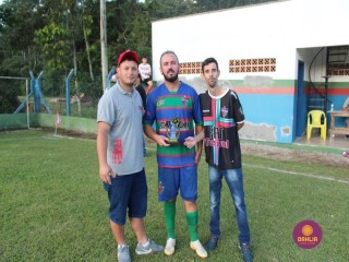 
<a style='margin-left: 5px;' class='btn btn-xs btn-social btn-facebook' href='https://www.facebook.com/sharer/sharer.php?u=https://www.boladovale.com.br/imgs/800-800-90/conteudo/fotos/1548/img7722.jpg' rel='popup' data-width='500' data-height='400'><i class='fa fa-facebook'></i>Compartilhar <span class='hidden-xs'>no Facebook</span>
</a> 
<a class='btn btn-default btn-xs' target='_blank' href='imgs/800-800-90/conteudo/fotos/1548/img7722.jpg'>
<span class='glyphicon glyphicon-cloud-download'></span> Salvar
</a> 
<span></span>