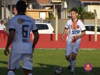 
<a style='margin-left: 5px;' class='btn btn-xs btn-social btn-facebook' href='https://www.facebook.com/sharer/sharer.php?u=https://www.boladovale.com.br/imgs/800-800-90/conteudo/fotos/1549/dsc02106.jpg' rel='popup' data-width='500' data-height='400'><i class='fa fa-facebook'></i>Compartilhar <span class='hidden-xs'>no Facebook</span>
</a> 
<a class='btn btn-default btn-xs' target='_blank' href='imgs/800-800-90/conteudo/fotos/1549/dsc02106.jpg'>
<span class='glyphicon glyphicon-cloud-download'></span> Salvar
</a> 
<span></span>