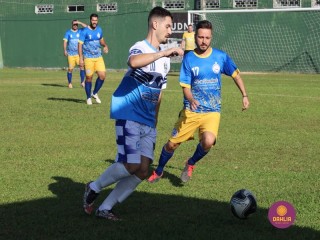 
<a style='margin-left: 5px;' class='btn btn-xs btn-social btn-facebook' href='https://www.facebook.com/sharer/sharer.php?u=https://www.boladovale.com.br/imgs/800-800-90/conteudo/fotos/1551/img0932.jpg' rel='popup' data-width='500' data-height='400'><i class='fa fa-facebook'></i>Compartilhar <span class='hidden-xs'>no Facebook</span>
</a> 
<a class='btn btn-default btn-xs' target='_blank' href='imgs/800-800-90/conteudo/fotos/1551/img0932.jpg'>
<span class='glyphicon glyphicon-cloud-download'></span> Salvar
</a> 
<span></span>