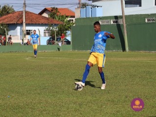 
<a style='margin-left: 5px;' class='btn btn-xs btn-social btn-facebook' href='https://www.facebook.com/sharer/sharer.php?u=https://www.boladovale.com.br/imgs/800-800-90/conteudo/fotos/1551/img0958.jpg' rel='popup' data-width='500' data-height='400'><i class='fa fa-facebook'></i>Compartilhar <span class='hidden-xs'>no Facebook</span>
</a> 
<a class='btn btn-default btn-xs' target='_blank' href='imgs/800-800-90/conteudo/fotos/1551/img0958.jpg'>
<span class='glyphicon glyphicon-cloud-download'></span> Salvar
</a> 
<span></span>