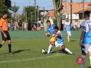 
<a style='margin-left: 5px;' class='btn btn-xs btn-social btn-facebook' href='https://www.facebook.com/sharer/sharer.php?u=https://www.boladovale.com.br/imgs/800-800-90/conteudo/fotos/1551/img0998.jpg' rel='popup' data-width='500' data-height='400'><i class='fa fa-facebook'></i>Compartilhar <span class='hidden-xs'>no Facebook</span>
</a> 
<a class='btn btn-default btn-xs' target='_blank' href='imgs/800-800-90/conteudo/fotos/1551/img0998.jpg'>
<span class='glyphicon glyphicon-cloud-download'></span> Salvar
</a> 
<span></span>
