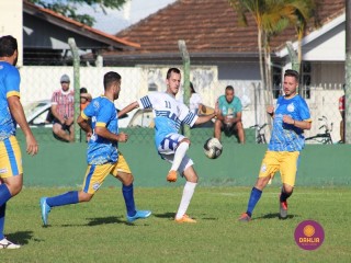 
<a style='margin-left: 5px;' class='btn btn-xs btn-social btn-facebook' href='https://www.facebook.com/sharer/sharer.php?u=https://www.boladovale.com.br/imgs/800-800-90/conteudo/fotos/1551/img1002.jpg' rel='popup' data-width='500' data-height='400'><i class='fa fa-facebook'></i>Compartilhar <span class='hidden-xs'>no Facebook</span>
</a> 
<a class='btn btn-default btn-xs' target='_blank' href='imgs/800-800-90/conteudo/fotos/1551/img1002.jpg'>
<span class='glyphicon glyphicon-cloud-download'></span> Salvar
</a> 
<span></span>
