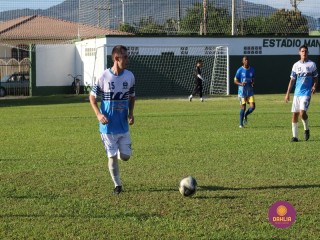 
<a style='margin-left: 5px;' class='btn btn-xs btn-social btn-facebook' href='https://www.facebook.com/sharer/sharer.php?u=https://www.boladovale.com.br/imgs/800-800-90/conteudo/fotos/1551/img1043.jpg' rel='popup' data-width='500' data-height='400'><i class='fa fa-facebook'></i>Compartilhar <span class='hidden-xs'>no Facebook</span>
</a> 
<a class='btn btn-default btn-xs' target='_blank' href='imgs/800-800-90/conteudo/fotos/1551/img1043.jpg'>
<span class='glyphicon glyphicon-cloud-download'></span> Salvar
</a> 
<span></span>