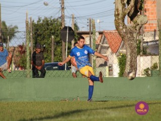 
<a style='margin-left: 5px;' class='btn btn-xs btn-social btn-facebook' href='https://www.facebook.com/sharer/sharer.php?u=https://www.boladovale.com.br/imgs/800-800-90/conteudo/fotos/1551/img1085.jpg' rel='popup' data-width='500' data-height='400'><i class='fa fa-facebook'></i>Compartilhar <span class='hidden-xs'>no Facebook</span>
</a> 
<a class='btn btn-default btn-xs' target='_blank' href='imgs/800-800-90/conteudo/fotos/1551/img1085.jpg'>
<span class='glyphicon glyphicon-cloud-download'></span> Salvar
</a> 
<span></span>