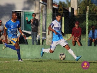 
<a style='margin-left: 5px;' class='btn btn-xs btn-social btn-facebook' href='https://www.facebook.com/sharer/sharer.php?u=https://www.boladovale.com.br/imgs/800-800-90/conteudo/fotos/1551/img1091.jpg' rel='popup' data-width='500' data-height='400'><i class='fa fa-facebook'></i>Compartilhar <span class='hidden-xs'>no Facebook</span>
</a> 
<a class='btn btn-default btn-xs' target='_blank' href='imgs/800-800-90/conteudo/fotos/1551/img1091.jpg'>
<span class='glyphicon glyphicon-cloud-download'></span> Salvar
</a> 
<span></span>