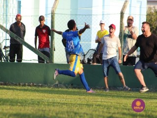 
<a style='margin-left: 5px;' class='btn btn-xs btn-social btn-facebook' href='https://www.facebook.com/sharer/sharer.php?u=https://www.boladovale.com.br/imgs/800-800-90/conteudo/fotos/1551/img1099.jpg' rel='popup' data-width='500' data-height='400'><i class='fa fa-facebook'></i>Compartilhar <span class='hidden-xs'>no Facebook</span>
</a> 
<a class='btn btn-default btn-xs' target='_blank' href='imgs/800-800-90/conteudo/fotos/1551/img1099.jpg'>
<span class='glyphicon glyphicon-cloud-download'></span> Salvar
</a> 
<span></span>