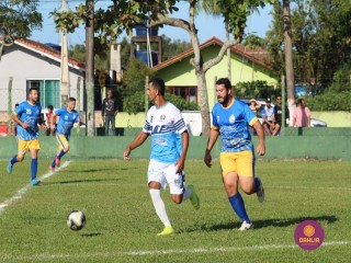 
<a style='margin-left: 5px;' class='btn btn-xs btn-social btn-facebook' href='https://www.facebook.com/sharer/sharer.php?u=https://www.boladovale.com.br/imgs/800-800-90/conteudo/fotos/1551/img7729.jpg' rel='popup' data-width='500' data-height='400'><i class='fa fa-facebook'></i>Compartilhar <span class='hidden-xs'>no Facebook</span>
</a> 
<a class='btn btn-default btn-xs' target='_blank' href='imgs/800-800-90/conteudo/fotos/1551/img7729.jpg'>
<span class='glyphicon glyphicon-cloud-download'></span> Salvar
</a> 
<span></span>