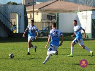 
<a style='margin-left: 5px;' class='btn btn-xs btn-social btn-facebook' href='https://www.facebook.com/sharer/sharer.php?u=https://www.boladovale.com.br/imgs/800-800-90/conteudo/fotos/1551/img7761.jpg' rel='popup' data-width='500' data-height='400'><i class='fa fa-facebook'></i>Compartilhar <span class='hidden-xs'>no Facebook</span>
</a> 
<a class='btn btn-default btn-xs' target='_blank' href='imgs/800-800-90/conteudo/fotos/1551/img7761.jpg'>
<span class='glyphicon glyphicon-cloud-download'></span> Salvar
</a> 
<span></span>