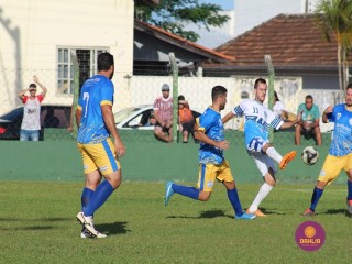 
<a style='margin-left: 5px;' class='btn btn-xs btn-social btn-facebook' href='https://www.facebook.com/sharer/sharer.php?u=https://www.boladovale.com.br/imgs/800-800-90/conteudo/fotos/1551/img7775.jpg' rel='popup' data-width='500' data-height='400'><i class='fa fa-facebook'></i>Compartilhar <span class='hidden-xs'>no Facebook</span>
</a> 
<a class='btn btn-default btn-xs' target='_blank' href='imgs/800-800-90/conteudo/fotos/1551/img7775.jpg'>
<span class='glyphicon glyphicon-cloud-download'></span> Salvar
</a> 
<span></span>