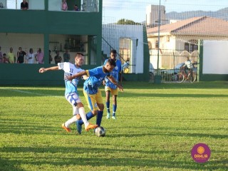 
<a style='margin-left: 5px;' class='btn btn-xs btn-social btn-facebook' href='https://www.facebook.com/sharer/sharer.php?u=https://www.boladovale.com.br/imgs/800-800-90/conteudo/fotos/1551/img7869.jpg' rel='popup' data-width='500' data-height='400'><i class='fa fa-facebook'></i>Compartilhar <span class='hidden-xs'>no Facebook</span>
</a> 
<a class='btn btn-default btn-xs' target='_blank' href='imgs/800-800-90/conteudo/fotos/1551/img7869.jpg'>
<span class='glyphicon glyphicon-cloud-download'></span> Salvar
</a> 
<span></span>