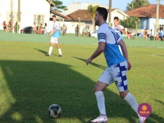 
<a style='margin-left: 5px;' class='btn btn-xs btn-social btn-facebook' href='https://www.facebook.com/sharer/sharer.php?u=https://www.boladovale.com.br/imgs/800-800-90/conteudo/fotos/1551/img7891.jpg' rel='popup' data-width='500' data-height='400'><i class='fa fa-facebook'></i>Compartilhar <span class='hidden-xs'>no Facebook</span>
</a> 
<a class='btn btn-default btn-xs' target='_blank' href='imgs/800-800-90/conteudo/fotos/1551/img7891.jpg'>
<span class='glyphicon glyphicon-cloud-download'></span> Salvar
</a> 
<span></span>