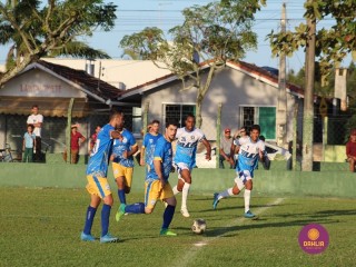 
<a style='margin-left: 5px;' class='btn btn-xs btn-social btn-facebook' href='https://www.facebook.com/sharer/sharer.php?u=https://www.boladovale.com.br/imgs/800-800-90/conteudo/fotos/1551/img7901.jpg' rel='popup' data-width='500' data-height='400'><i class='fa fa-facebook'></i>Compartilhar <span class='hidden-xs'>no Facebook</span>
</a> 
<a class='btn btn-default btn-xs' target='_blank' href='imgs/800-800-90/conteudo/fotos/1551/img7901.jpg'>
<span class='glyphicon glyphicon-cloud-download'></span> Salvar
</a> 
<span></span>