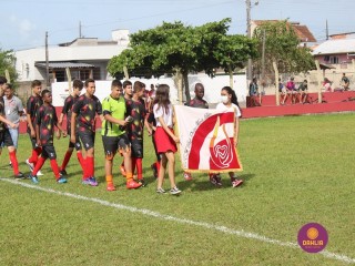 
<a style='margin-left: 5px;' class='btn btn-xs btn-social btn-facebook' href='https://www.facebook.com/sharer/sharer.php?u=https://www.boladovale.com.br/imgs/800-800-90/conteudo/fotos/1552/img1246.jpg' rel='popup' data-width='500' data-height='400'><i class='fa fa-facebook'></i>Compartilhar <span class='hidden-xs'>no Facebook</span>
</a> 
<a class='btn btn-default btn-xs' target='_blank' href='imgs/800-800-90/conteudo/fotos/1552/img1246.jpg'>
<span class='glyphicon glyphicon-cloud-download'></span> Salvar
</a> 
<span></span>