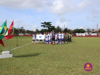 
<a style='margin-left: 5px;' class='btn btn-xs btn-social btn-facebook' href='https://www.facebook.com/sharer/sharer.php?u=https://www.boladovale.com.br/imgs/800-800-90/conteudo/fotos/1552/img1266.jpg' rel='popup' data-width='500' data-height='400'><i class='fa fa-facebook'></i>Compartilhar <span class='hidden-xs'>no Facebook</span>
</a> 
<a class='btn btn-default btn-xs' target='_blank' href='imgs/800-800-90/conteudo/fotos/1552/img1266.jpg'>
<span class='glyphicon glyphicon-cloud-download'></span> Salvar
</a> 
<span></span>