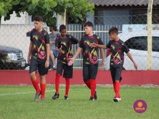 
<a style='margin-left: 5px;' class='btn btn-xs btn-social btn-facebook' href='https://www.facebook.com/sharer/sharer.php?u=https://www.boladovale.com.br/imgs/800-800-90/conteudo/fotos/1553/img1395.jpg' rel='popup' data-width='500' data-height='400'><i class='fa fa-facebook'></i>Compartilhar <span class='hidden-xs'>no Facebook</span>
</a> 
<a class='btn btn-default btn-xs' target='_blank' href='imgs/800-800-90/conteudo/fotos/1553/img1395.jpg'>
<span class='glyphicon glyphicon-cloud-download'></span> Salvar
</a> 
<span></span>