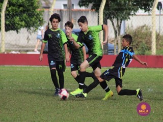 
<a style='margin-left: 5px;' class='btn btn-xs btn-social btn-facebook' href='https://www.facebook.com/sharer/sharer.php?u=https://www.boladovale.com.br/imgs/800-800-90/conteudo/fotos/1553/img1423.jpg' rel='popup' data-width='500' data-height='400'><i class='fa fa-facebook'></i>Compartilhar <span class='hidden-xs'>no Facebook</span>
</a> 
<a class='btn btn-default btn-xs' target='_blank' href='imgs/800-800-90/conteudo/fotos/1553/img1423.jpg'>
<span class='glyphicon glyphicon-cloud-download'></span> Salvar
</a> 
<span></span>