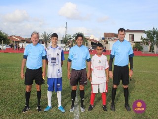 
<a style='margin-left: 5px;' class='btn btn-xs btn-social btn-facebook' href='https://www.facebook.com/sharer/sharer.php?u=https://www.boladovale.com.br/imgs/800-800-90/conteudo/fotos/1553/img1490.jpg' rel='popup' data-width='500' data-height='400'><i class='fa fa-facebook'></i>Compartilhar <span class='hidden-xs'>no Facebook</span>
</a> 
<a class='btn btn-default btn-xs' target='_blank' href='imgs/800-800-90/conteudo/fotos/1553/img1490.jpg'>
<span class='glyphicon glyphicon-cloud-download'></span> Salvar
</a> 
<span></span>