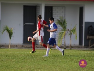 
<a style='margin-left: 5px;' class='btn btn-xs btn-social btn-facebook' href='https://www.facebook.com/sharer/sharer.php?u=https://www.boladovale.com.br/imgs/800-800-90/conteudo/fotos/1553/img1505.jpg' rel='popup' data-width='500' data-height='400'><i class='fa fa-facebook'></i>Compartilhar <span class='hidden-xs'>no Facebook</span>
</a> 
<a class='btn btn-default btn-xs' target='_blank' href='imgs/800-800-90/conteudo/fotos/1553/img1505.jpg'>
<span class='glyphicon glyphicon-cloud-download'></span> Salvar
</a> 
<span></span>