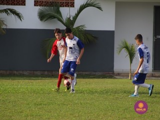 
<a style='margin-left: 5px;' class='btn btn-xs btn-social btn-facebook' href='https://www.facebook.com/sharer/sharer.php?u=https://www.boladovale.com.br/imgs/800-800-90/conteudo/fotos/1553/img1506.jpg' rel='popup' data-width='500' data-height='400'><i class='fa fa-facebook'></i>Compartilhar <span class='hidden-xs'>no Facebook</span>
</a> 
<a class='btn btn-default btn-xs' target='_blank' href='imgs/800-800-90/conteudo/fotos/1553/img1506.jpg'>
<span class='glyphicon glyphicon-cloud-download'></span> Salvar
</a> 
<span></span>