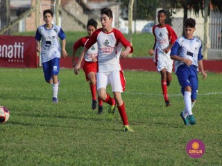 
<a style='margin-left: 5px;' class='btn btn-xs btn-social btn-facebook' href='https://www.facebook.com/sharer/sharer.php?u=https://www.boladovale.com.br/imgs/800-800-90/conteudo/fotos/1553/img1512.jpg' rel='popup' data-width='500' data-height='400'><i class='fa fa-facebook'></i>Compartilhar <span class='hidden-xs'>no Facebook</span>
</a> 
<a class='btn btn-default btn-xs' target='_blank' href='imgs/800-800-90/conteudo/fotos/1553/img1512.jpg'>
<span class='glyphicon glyphicon-cloud-download'></span> Salvar
</a> 
<span></span>