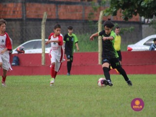 
<a style='margin-left: 5px;' class='btn btn-xs btn-social btn-facebook' href='https://www.facebook.com/sharer/sharer.php?u=https://www.boladovale.com.br/imgs/800-800-90/conteudo/fotos/1554/img1604.jpg' rel='popup' data-width='500' data-height='400'><i class='fa fa-facebook'></i>Compartilhar <span class='hidden-xs'>no Facebook</span>
</a> 
<a class='btn btn-default btn-xs' target='_blank' href='imgs/800-800-90/conteudo/fotos/1554/img1604.jpg'>
<span class='glyphicon glyphicon-cloud-download'></span> Salvar
</a> 
<span></span>