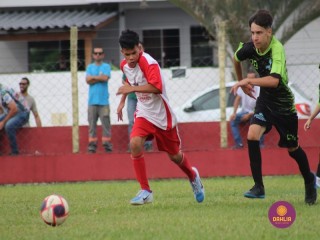 
<a style='margin-left: 5px;' class='btn btn-xs btn-social btn-facebook' href='https://www.facebook.com/sharer/sharer.php?u=https://www.boladovale.com.br/imgs/800-800-90/conteudo/fotos/1554/img1615.jpg' rel='popup' data-width='500' data-height='400'><i class='fa fa-facebook'></i>Compartilhar <span class='hidden-xs'>no Facebook</span>
</a> 
<a class='btn btn-default btn-xs' target='_blank' href='imgs/800-800-90/conteudo/fotos/1554/img1615.jpg'>
<span class='glyphicon glyphicon-cloud-download'></span> Salvar
</a> 
<span></span>